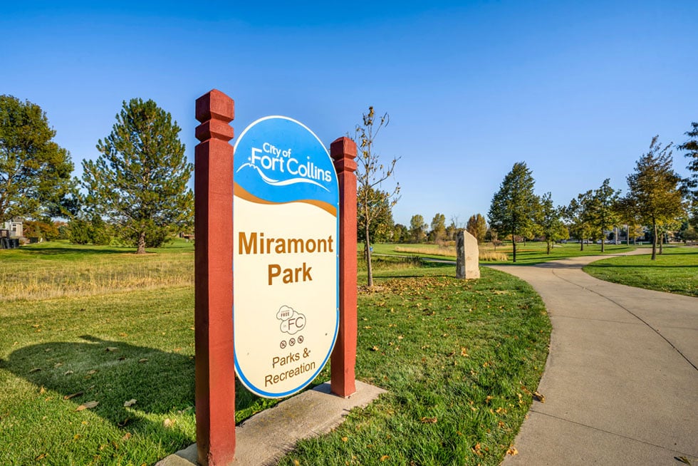 miramont park stock photo 01 | Boxwood Photos