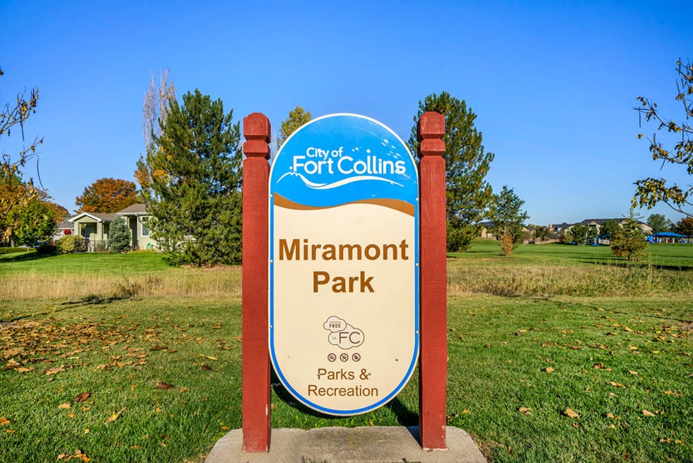 miramont park stock photo 02 | Boxwood Photos